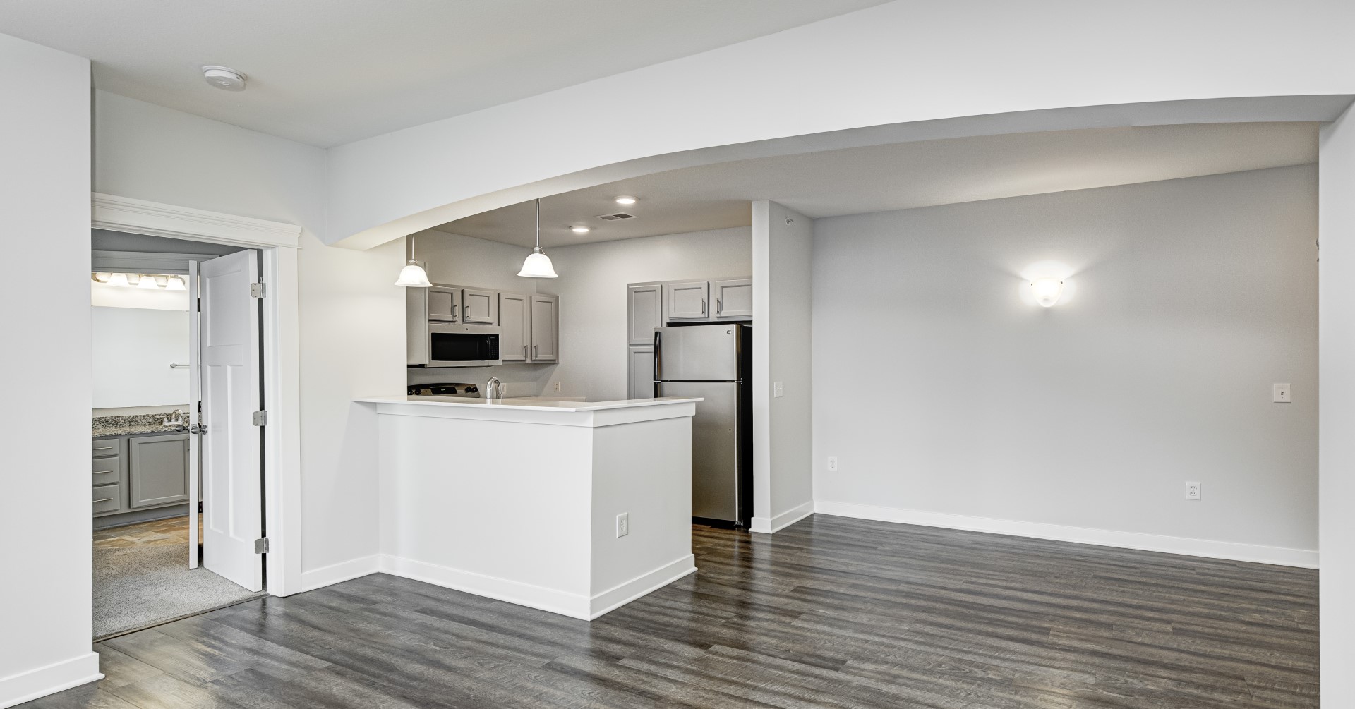 Lakeside Living Dining Room